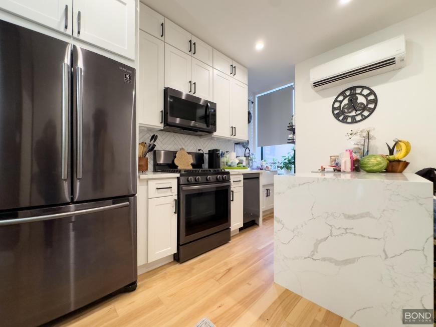 Primary Photo - 2 bedroom in Brooklyn NY 11222