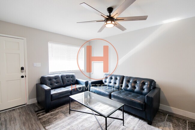 Foto del edificio - 2812 N 17th Pl