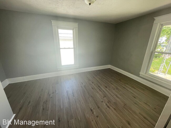 Building Photo - 2 br, 1 bath House - 514 N Virginia Street
