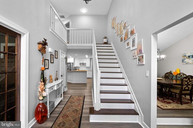 Building Photo - 6874 Caravan Ct
