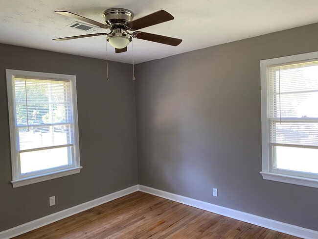 Building Photo - Available now in North Augusta!