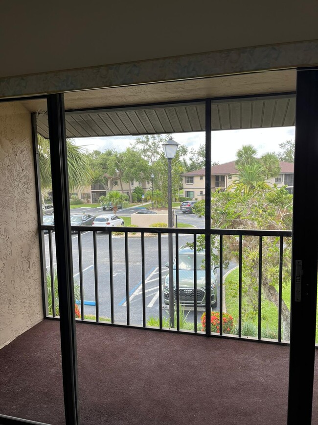 Building Photo - 19505 Quesada Ave