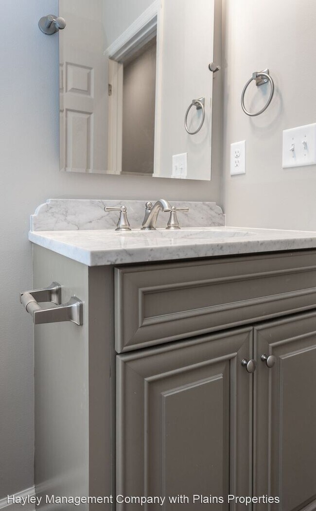 Foto del edificio - 3 br, 2 bath House - 1114 Dunford Ave