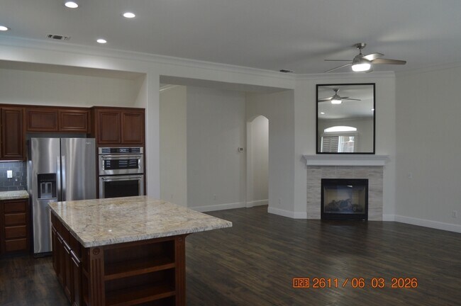 Foto del edificio - 4232 Windrose Dr