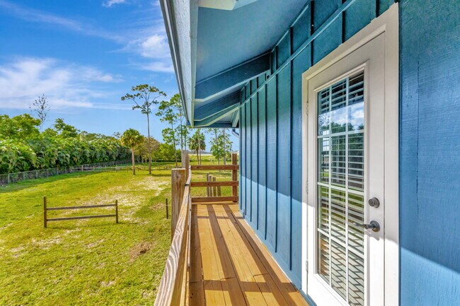 Foto del edificio - 18301 Murray Ln