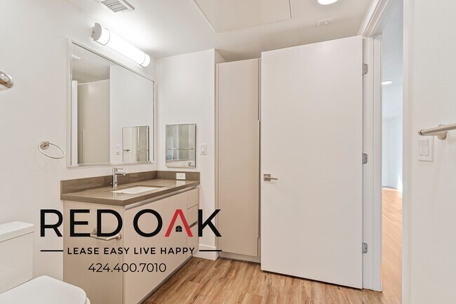 Foto del edificio - 453 S Kenmore Ave