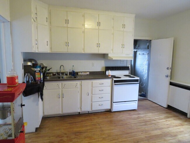 Foto del edificio - 712 McDonough St