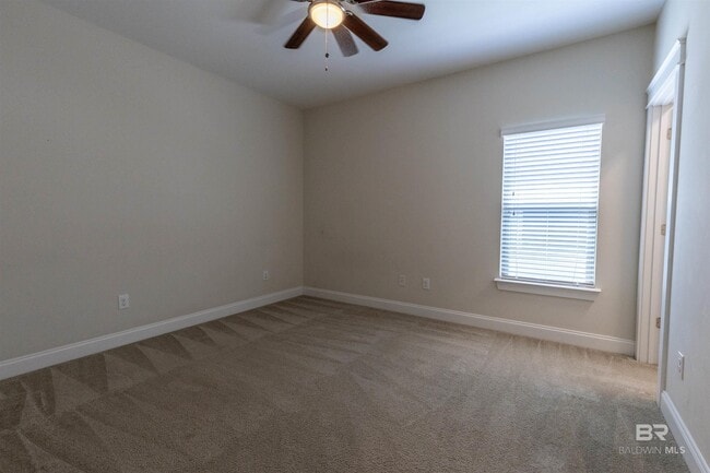 Building Photo - 412 Scarlett Ave
