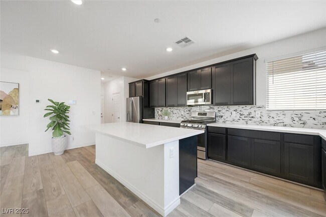 Foto del edificio - 827 Aurelie Ridge St