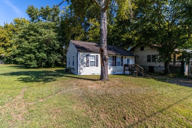 Building Photo - 4119 Porter Ave