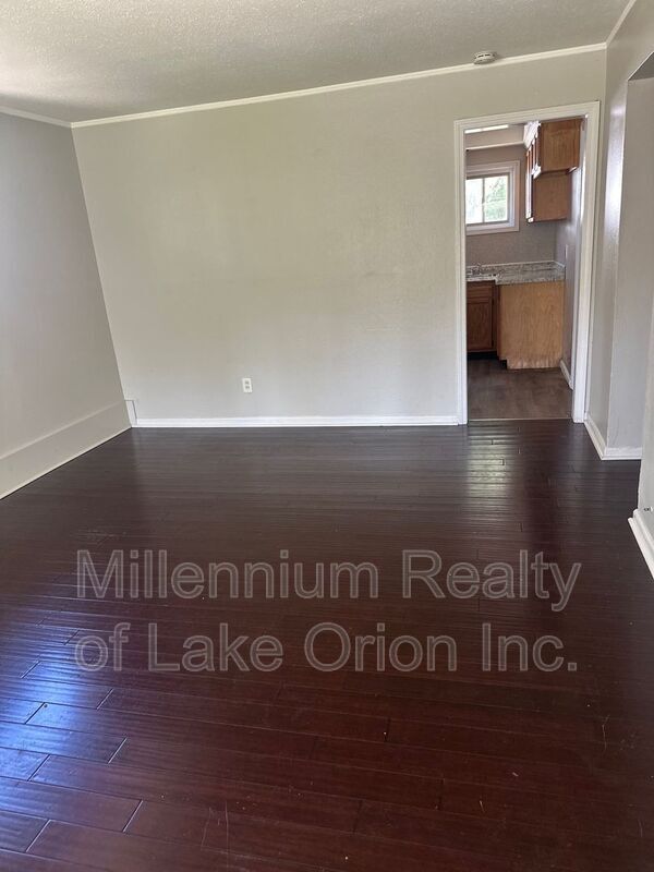 Foto del edificio - 11263 Edgemont Ave