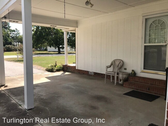 Building Photo - 2 br, 1.5 bath House - 109 Jackson Road