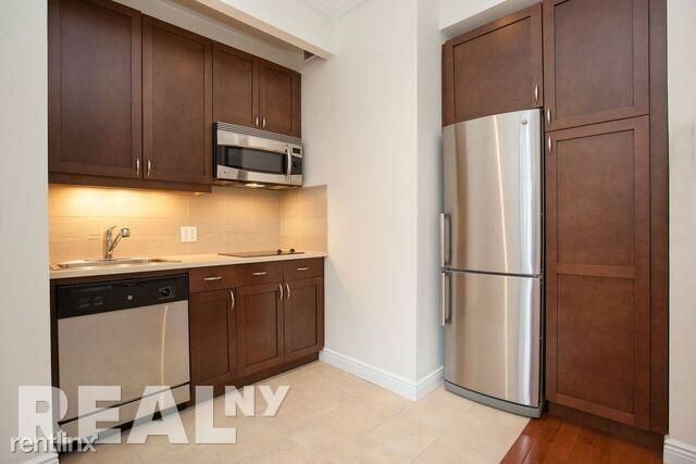 Building Photo - 477 7th Ave