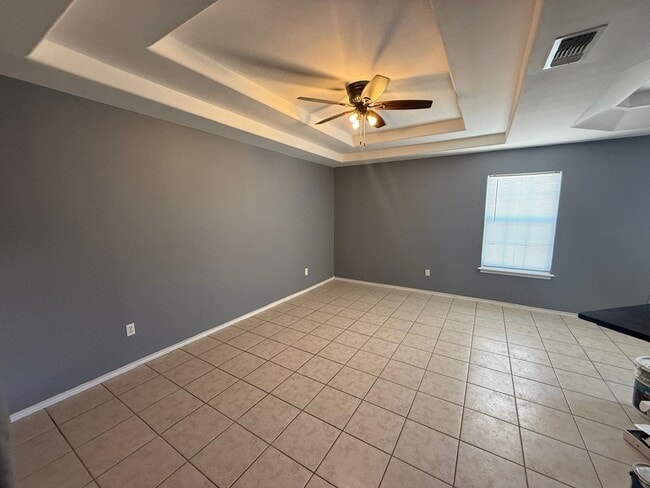 Building Photo - 1207 Dixie Ln