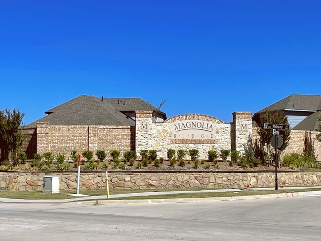 Building Photo - 4008 Mockingbird Ln