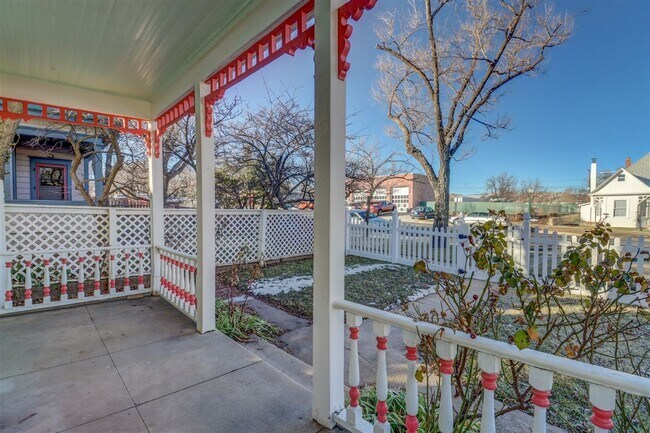 Building Photo - RR866 - 313 N Mount Vernon