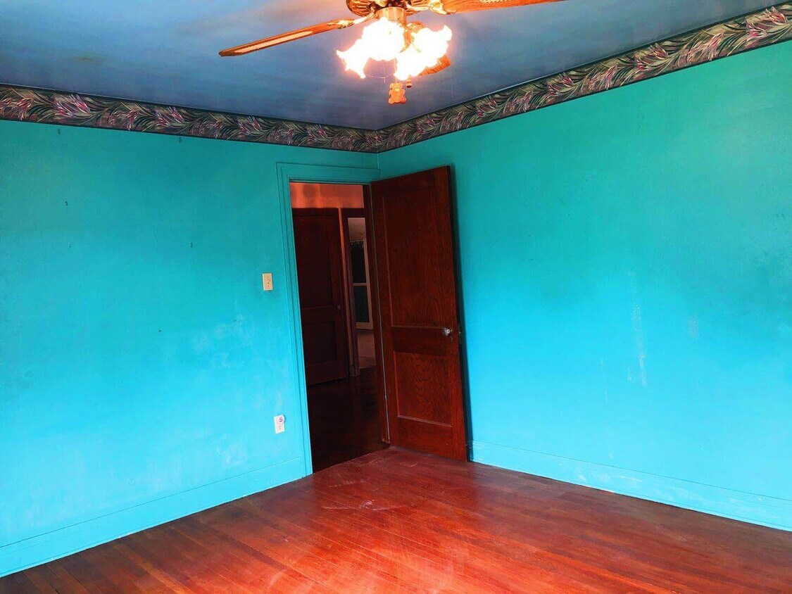 Primary Photo - 206 Storer Ave