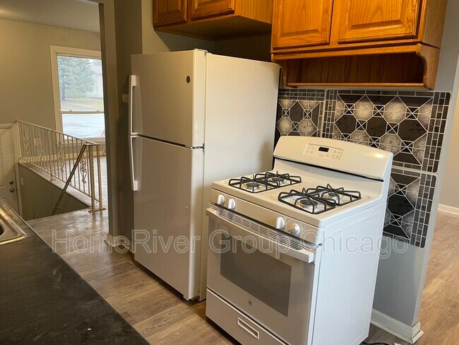Foto del edificio - 7318 Marshall Pl