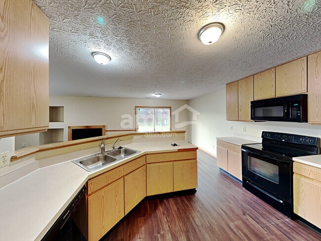 Foto del edificio - 2107 Waymont Rd