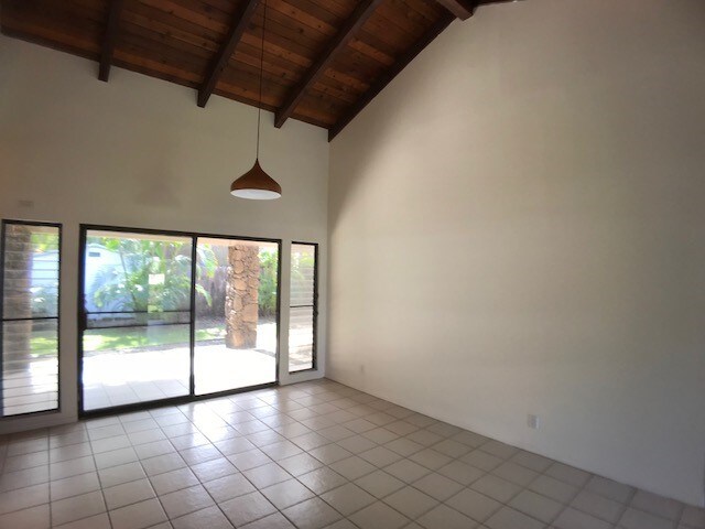 Building Photo - 824 N Kalaheo Ave