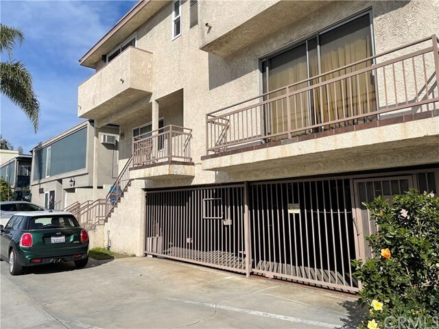 Primary Photo - 1844 S Bundy Dr