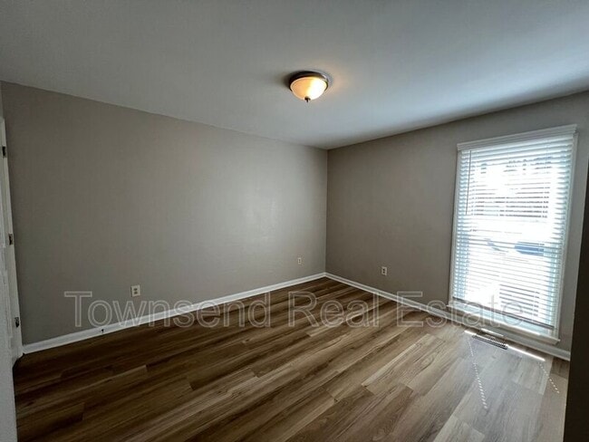 Building Photo - 5606 Bimini Pl