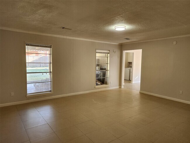 Foto del edificio - 8531 Hiawatha Dr