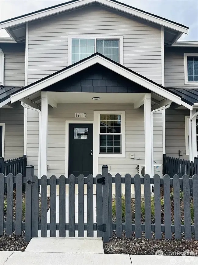 Building Photo - 1615 Sunup Loop