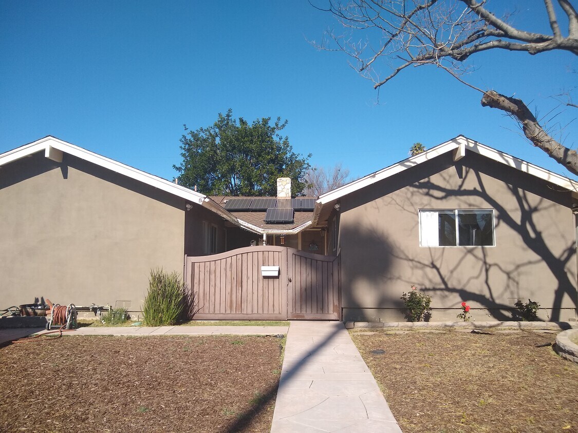 22207 Kittridge St, Los Angeles, CA 91303 House for Rent in Los