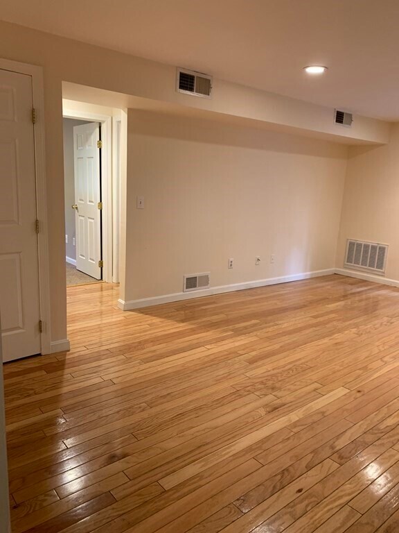 100 Cass Ave Unit B13, Dracut, MA 01826 Condo for Rent in Dracut, MA