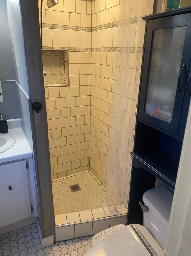 Foto del edificio - 4 Perry Ave