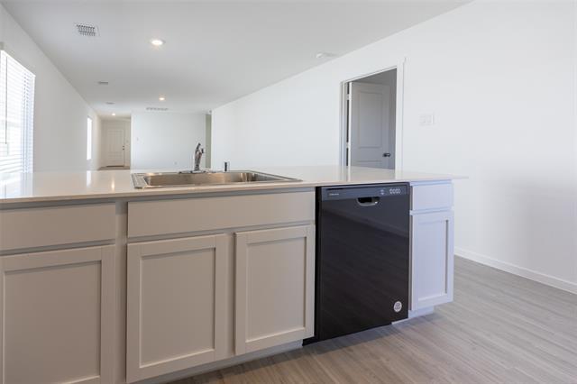 Foto del edificio - 313 Thresher Ln