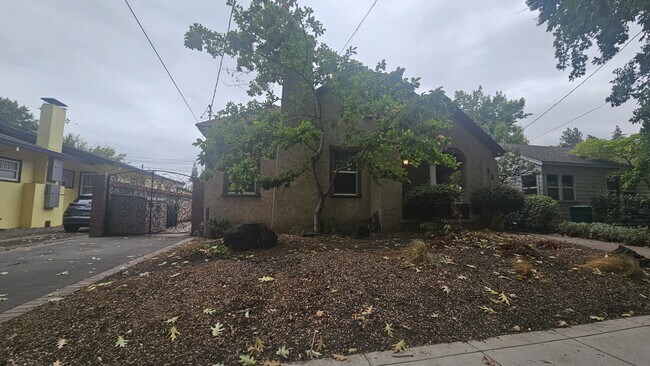 Foto del edificio - 236 W Frances Willard Ave