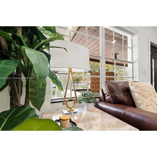 Foto del edificio - 3902 NW 3rd Ave