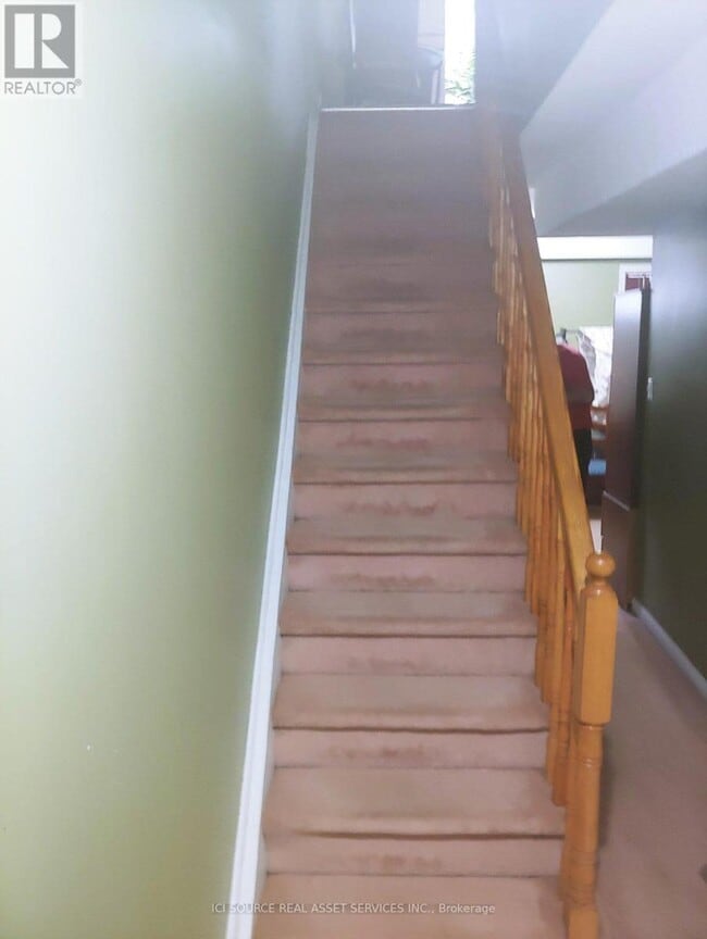 Building Photo - 1525 S Parade Ct