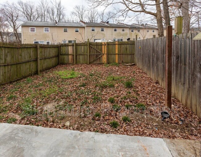 Building Photo - 908 Anvil Rd