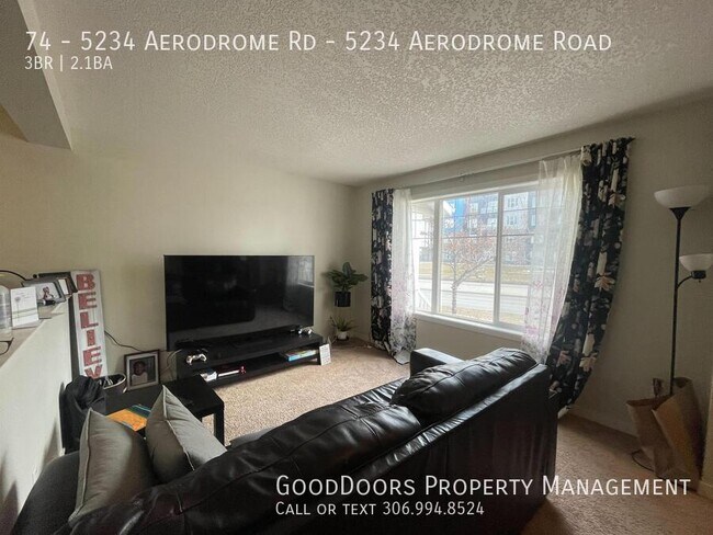 Photo du bâtiment - 5234-5234 Aerodrome Rd