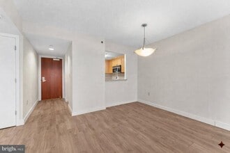 Building Photo - 1150 K St NW