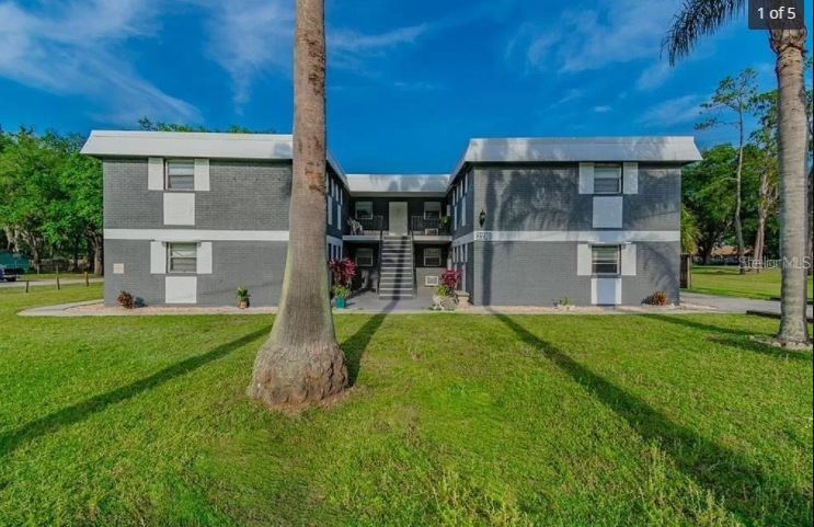 Primary Photo - 2210 Thonotosassa Rd
