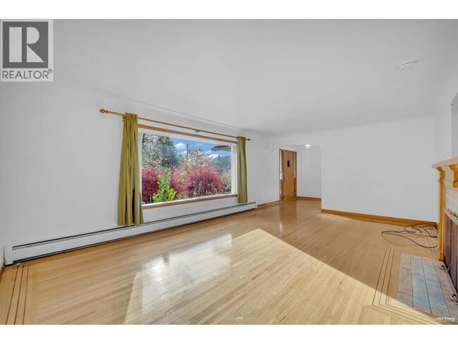 Building Photo - 2051 W 17th Ave