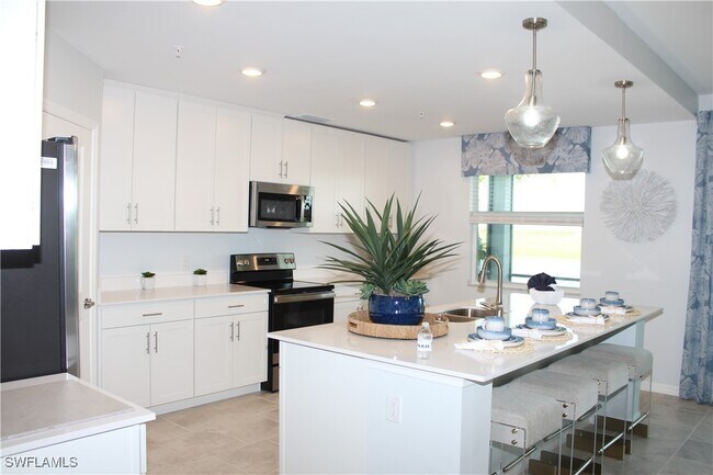 Foto del edificio - 5729 Oakmont Ct
