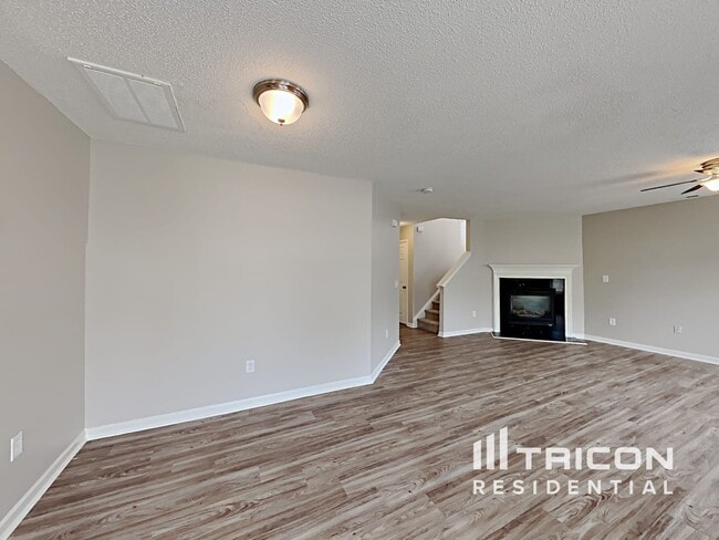 Building Photo - 4429 Devonhill Ln