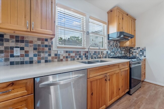 Foto del edificio - 4206 Law St