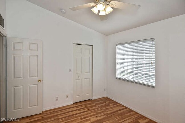 Building Photo - 10100 Poppy Hill Dr