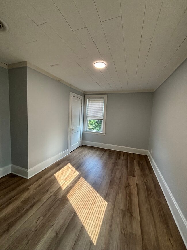 Building Photo - 5538 Montgomery Rd