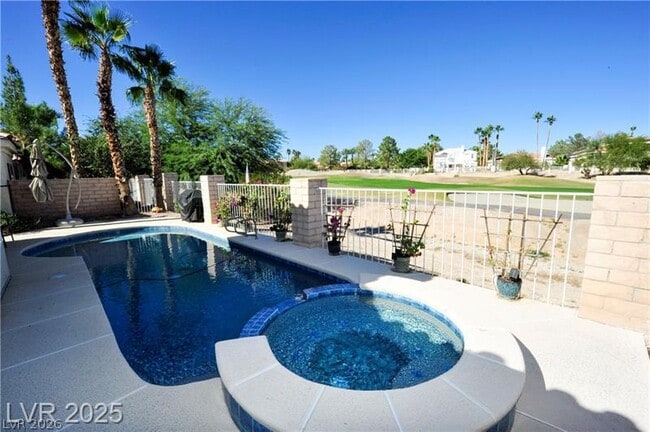 Building Photo - 7920 Ben Hogan Dr