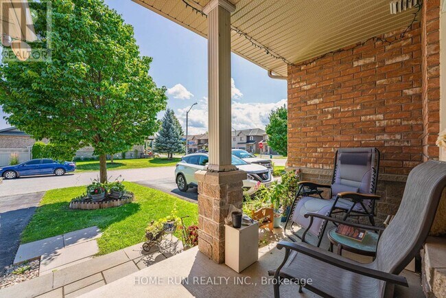 Building Photo - 902 Burwash Landing Bay