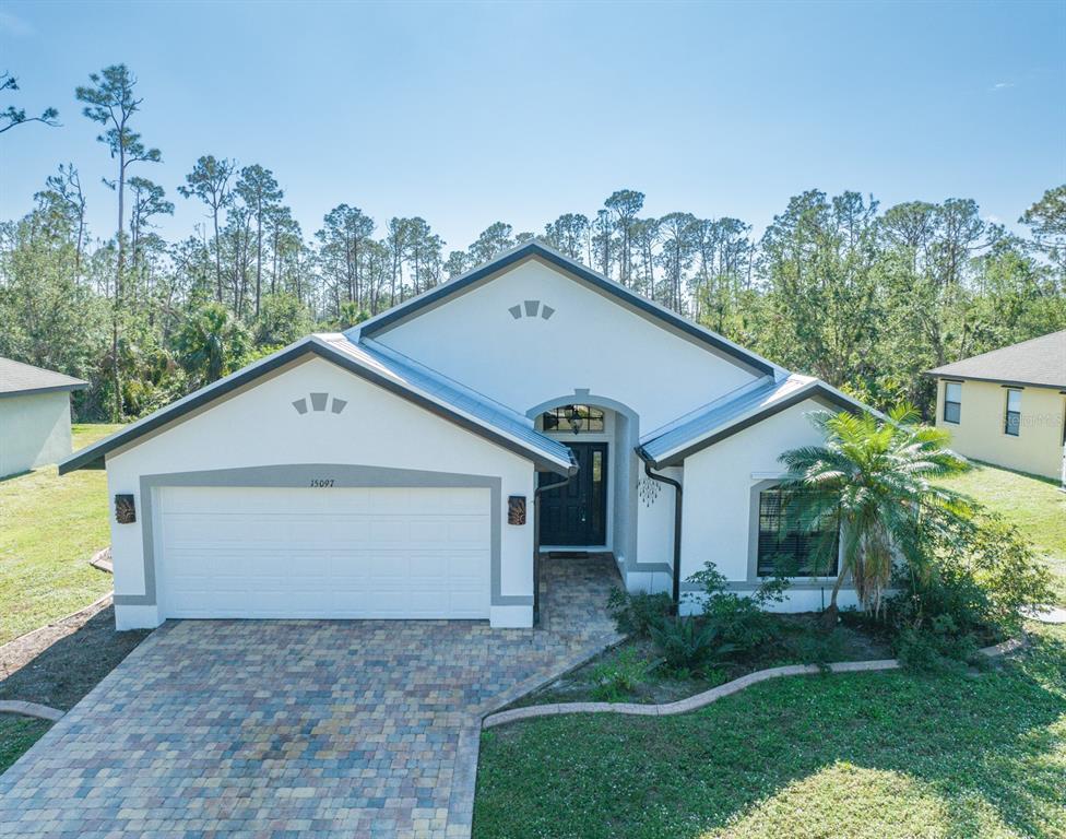 Foto principal - 15097 Malcolm Ave