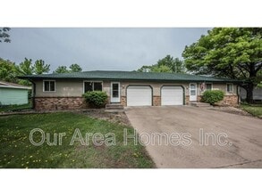 Building Photo - 3901 9th Ln
