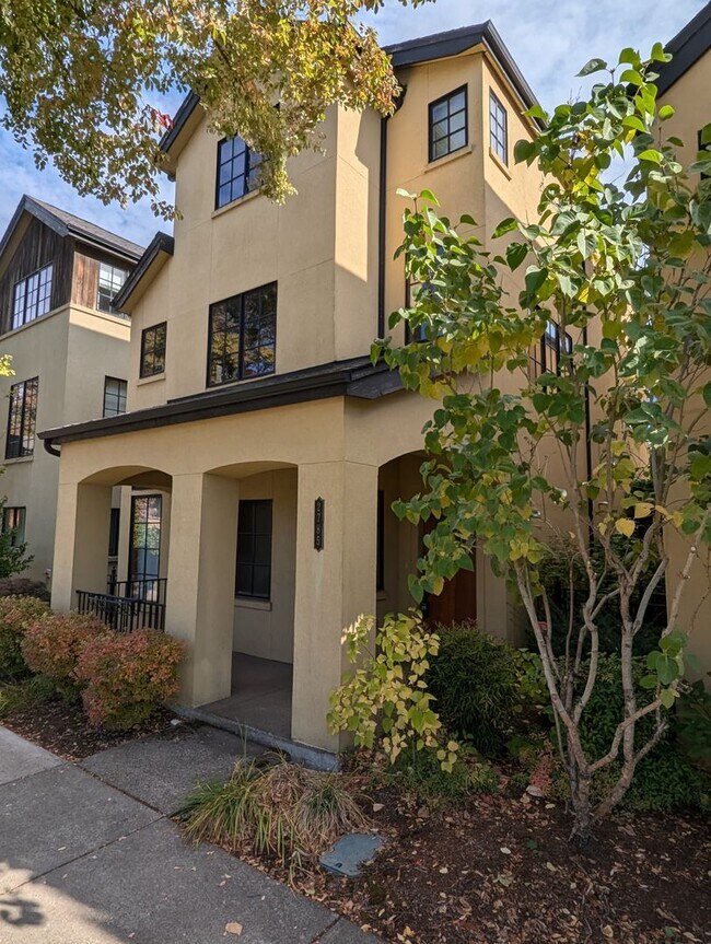 Building Photo - Spacious 2-Bedroom, 2.5-Bath Home With 240...